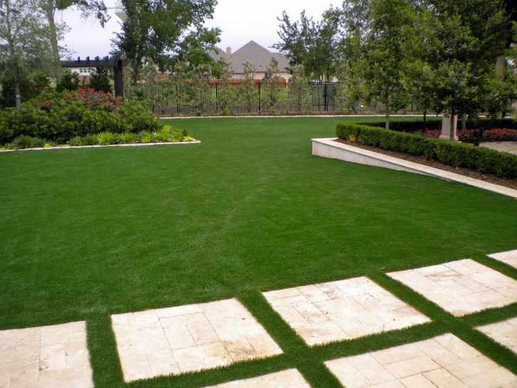 Fake Grass Pueblitos, New Mexico Backyard Deck Ideas, Beautiful Backyards