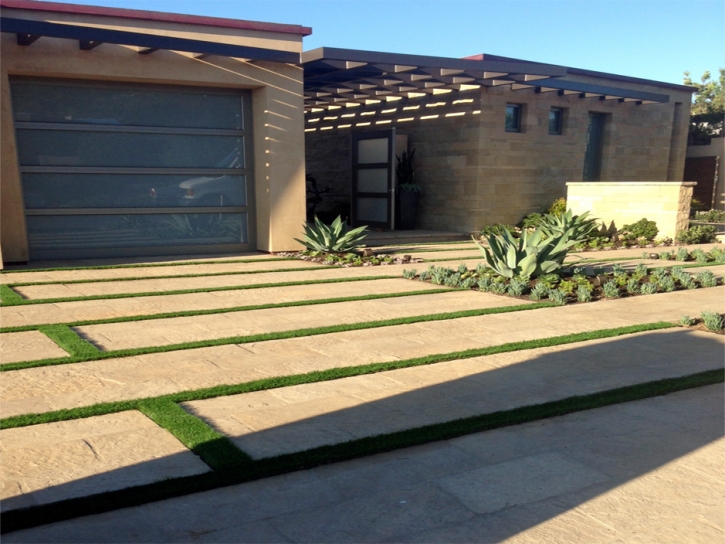 Green Lawn Hatch, New Mexico Landscape Rock, Front Yard Landscaping